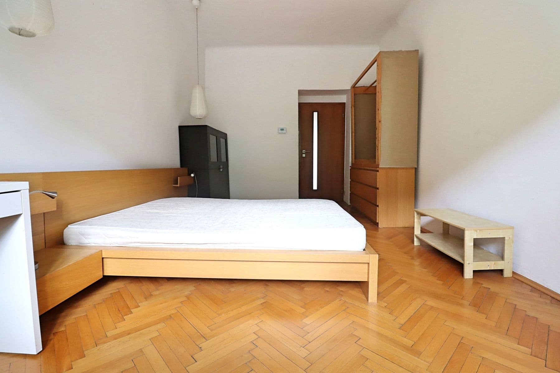 Pronájem bytu 3+kk 80 m², Pernerova, Praha, Praha Pronájem bytu 3+kk 80 m², Pernerova, Praha, Praha