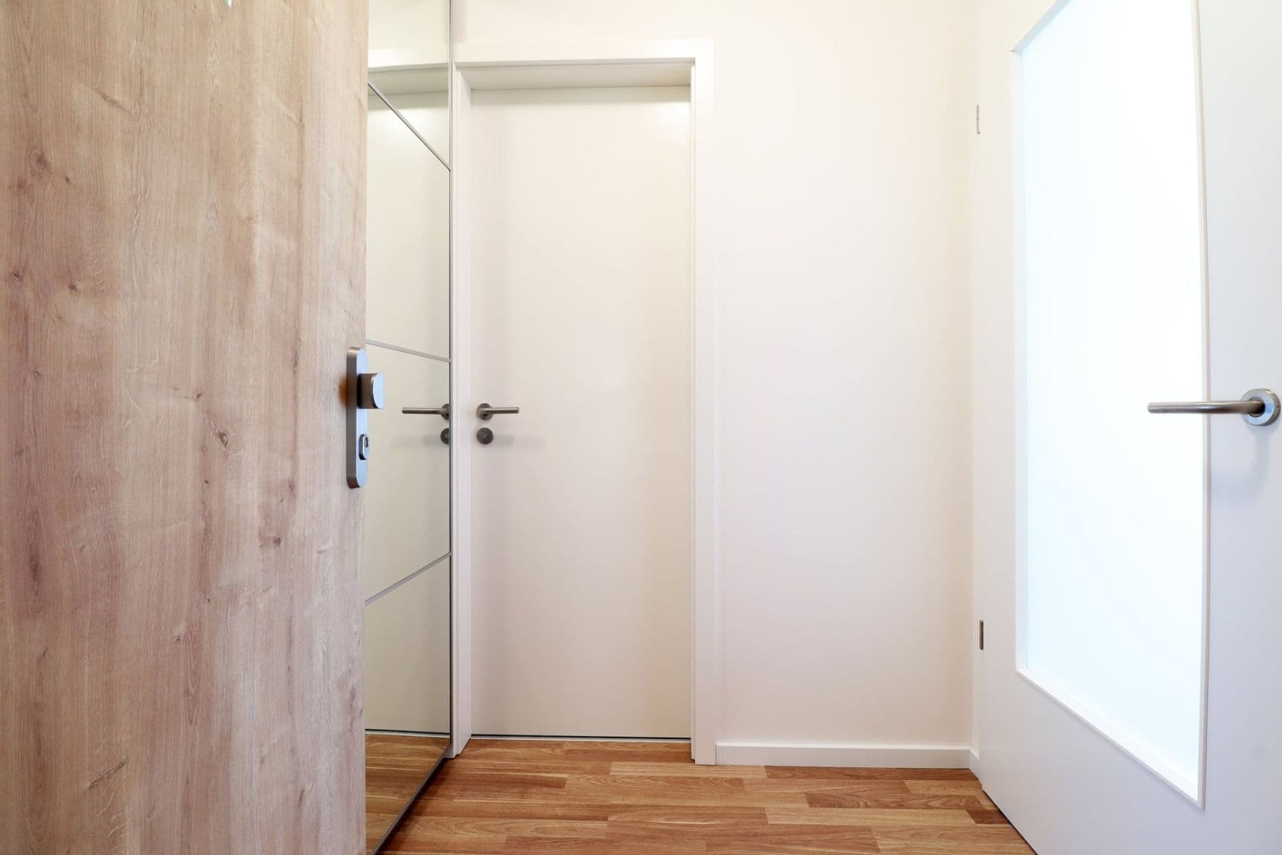 Pronájem bytu 1+kk 25 m², Novovysočanská, Praha, Praha Pronájem bytu 1+kk 25 m², Novovysočanská, Praha, Praha
