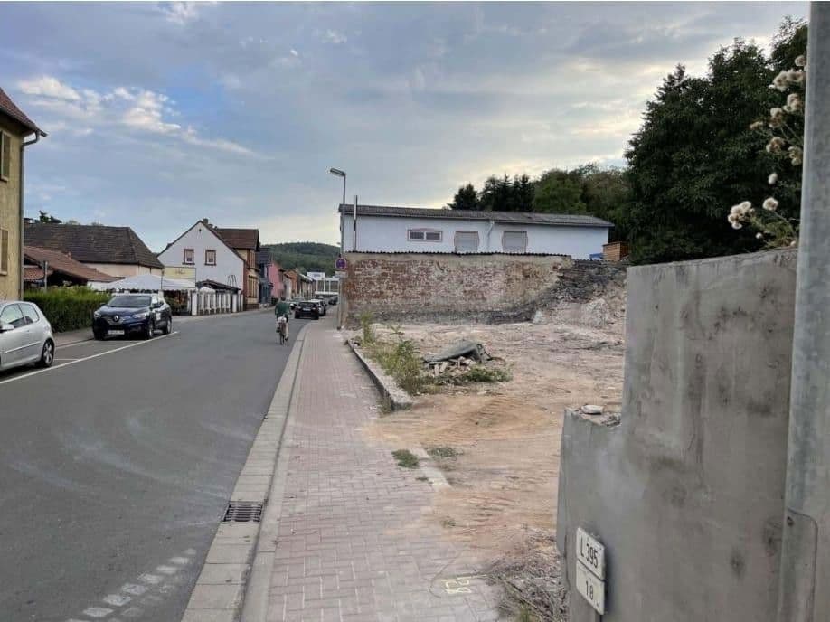 Prodej pozemku 457 m², Eisenberg (Pfalz), Porýní-Falc Prodej pozemku 457 m², Eisenberg (Pfalz), Porýní-Falc