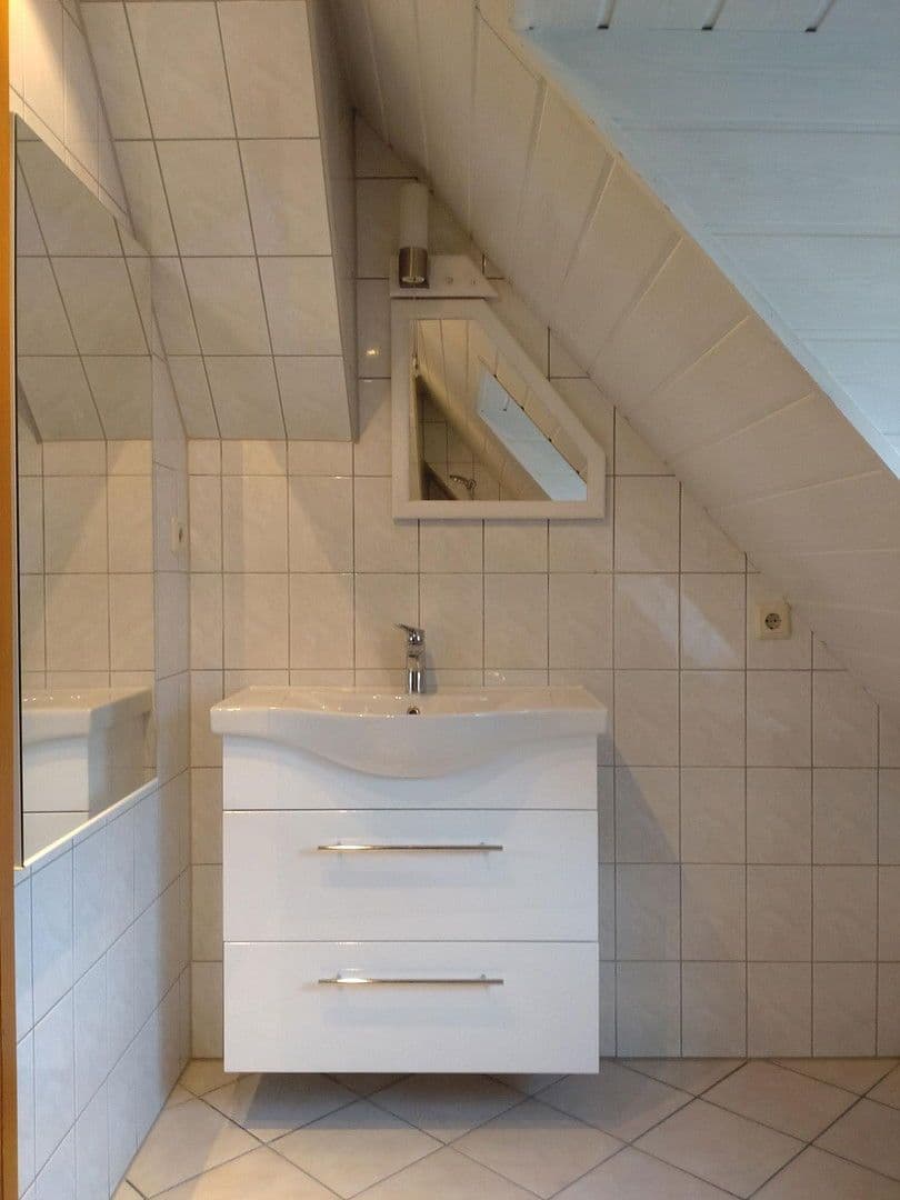 Pronájem bytu 3+1 76 m², Sonneberg, Durynsko Pronájem bytu 3+1 76 m², Sonneberg, Durynsko