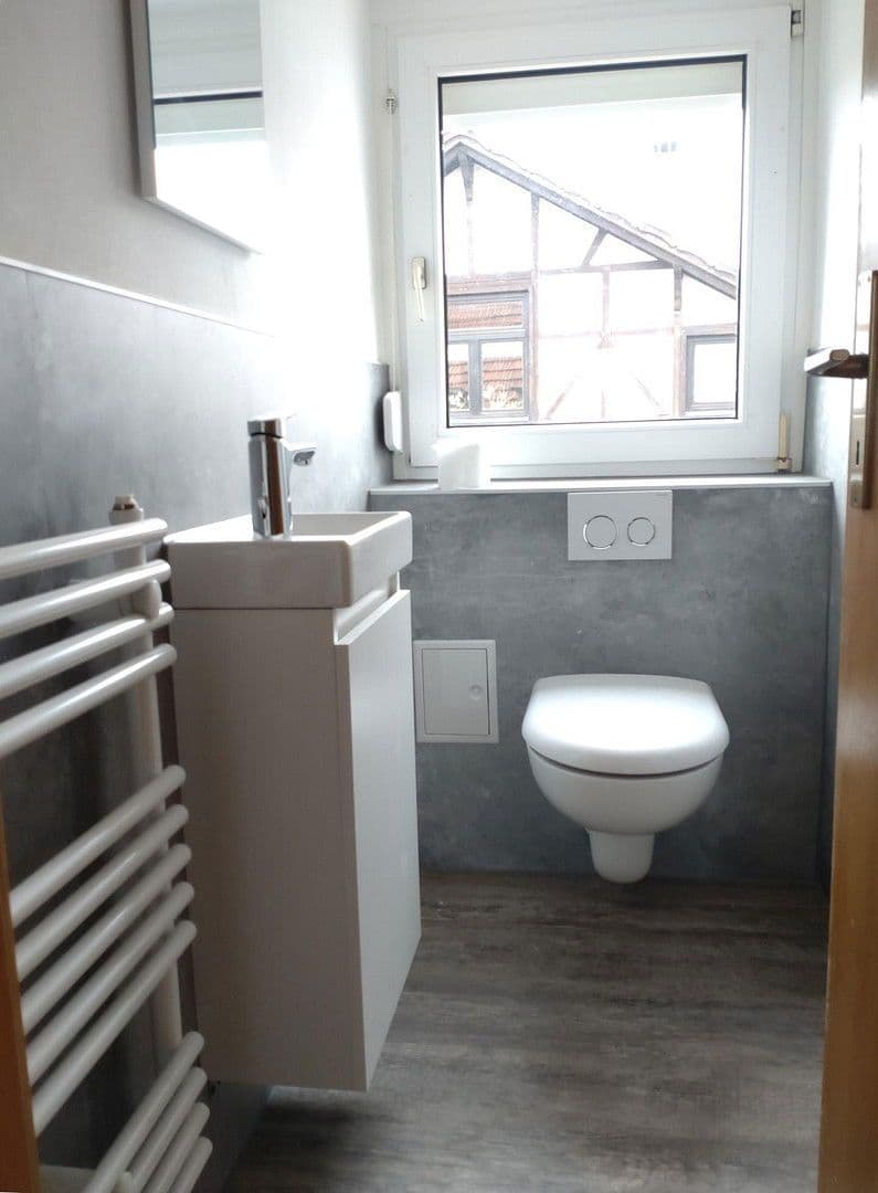 Pronájem bytu 3+1 76 m², Sonneberg, Durynsko Pronájem bytu 3+1 76 m², Sonneberg, Durynsko