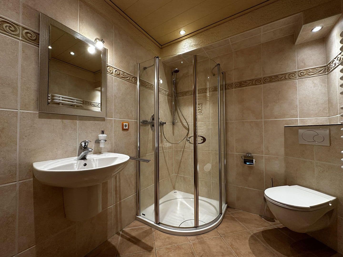 Pronájem bytu 4+1 78 m², In der Dellen 1, Burscheid, Severní Porýní-Vestfálsko Pronájem bytu 4+1 78 m², In der Dellen 1, Burscheid, Severní Porýní-Vestfálsko