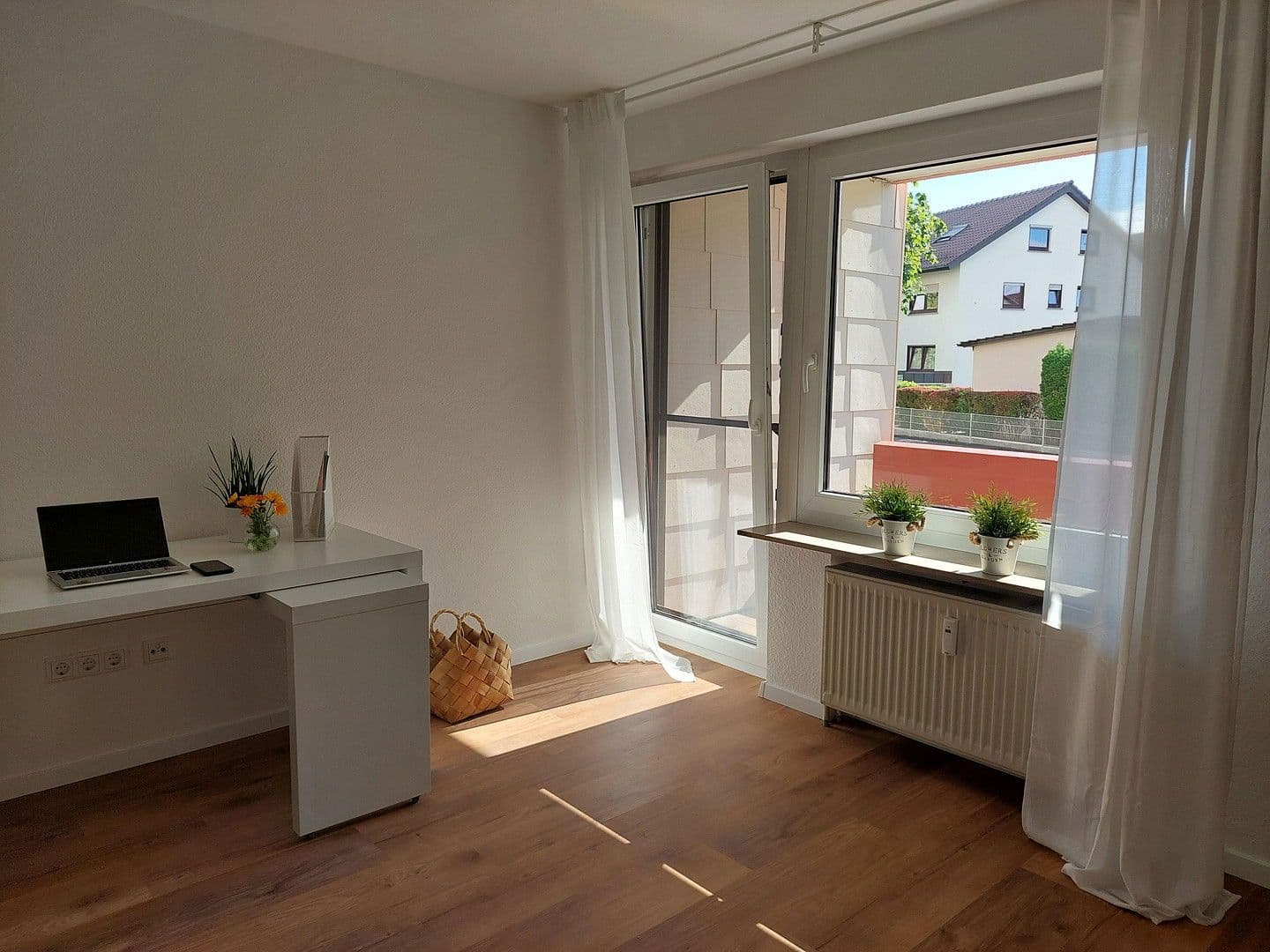 Pronájem bytu 1+kk 38 m², Renningen, Bádensko-Württembersko Pronájem bytu 1+kk 38 m², Renningen, Bádensko-Württembersko