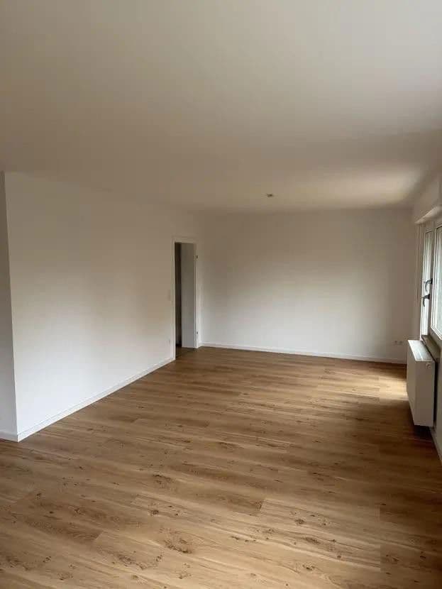 Pronájem bytu 4+1 120 m², Rohrerweg 14, Ettlingen, Bádensko-Württembersko Pronájem bytu 4+1 120 m², Rohrerweg 14, Ettlingen, Bádensko-Württembersko