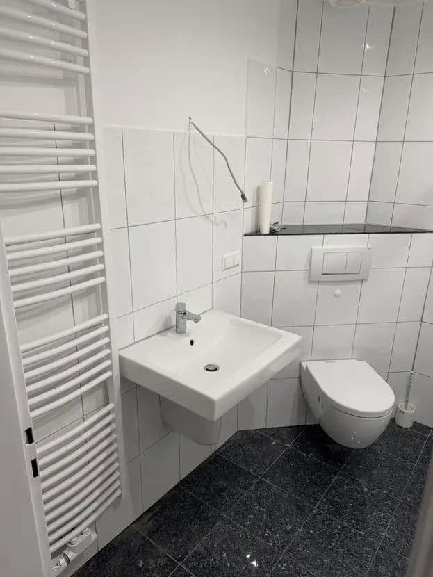 Pronájem bytu 4+1 120 m², Rohrerweg 14, Ettlingen, Bádensko-Württembersko Pronájem bytu 4+1 120 m², Rohrerweg 14, Ettlingen, Bádensko-Württembersko