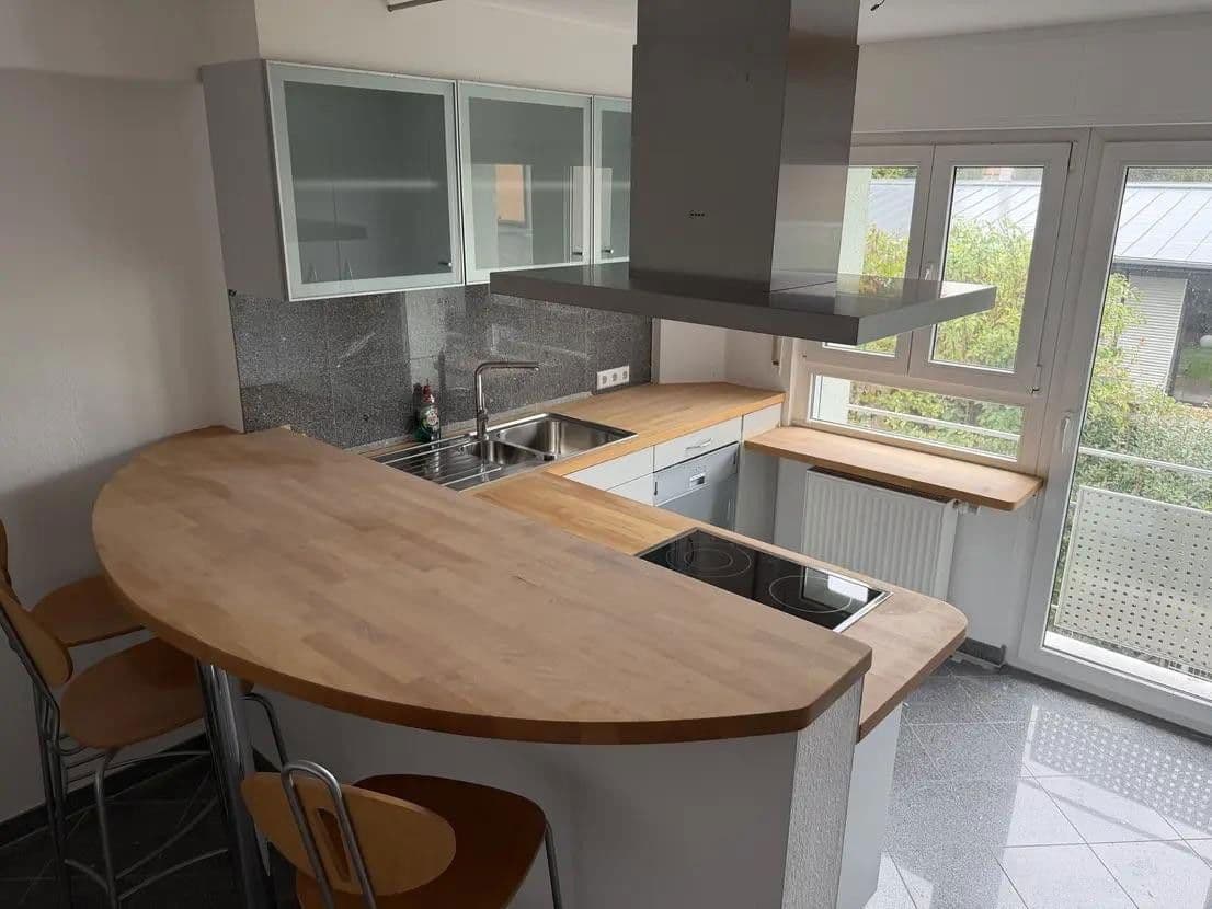 Pronájem bytu 4+1 120 m², Rohrerweg 14, Ettlingen, Bádensko-Württembersko Pronájem bytu 4+1 120 m², Rohrerweg 14, Ettlingen, Bádensko-Württembersko