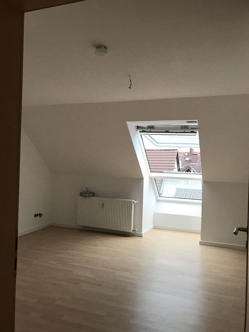 Pronájem bytu 2+kk 80 m², Rödermark, Hessen Pronájem bytu 2+kk 80 m², Rödermark, Hessen