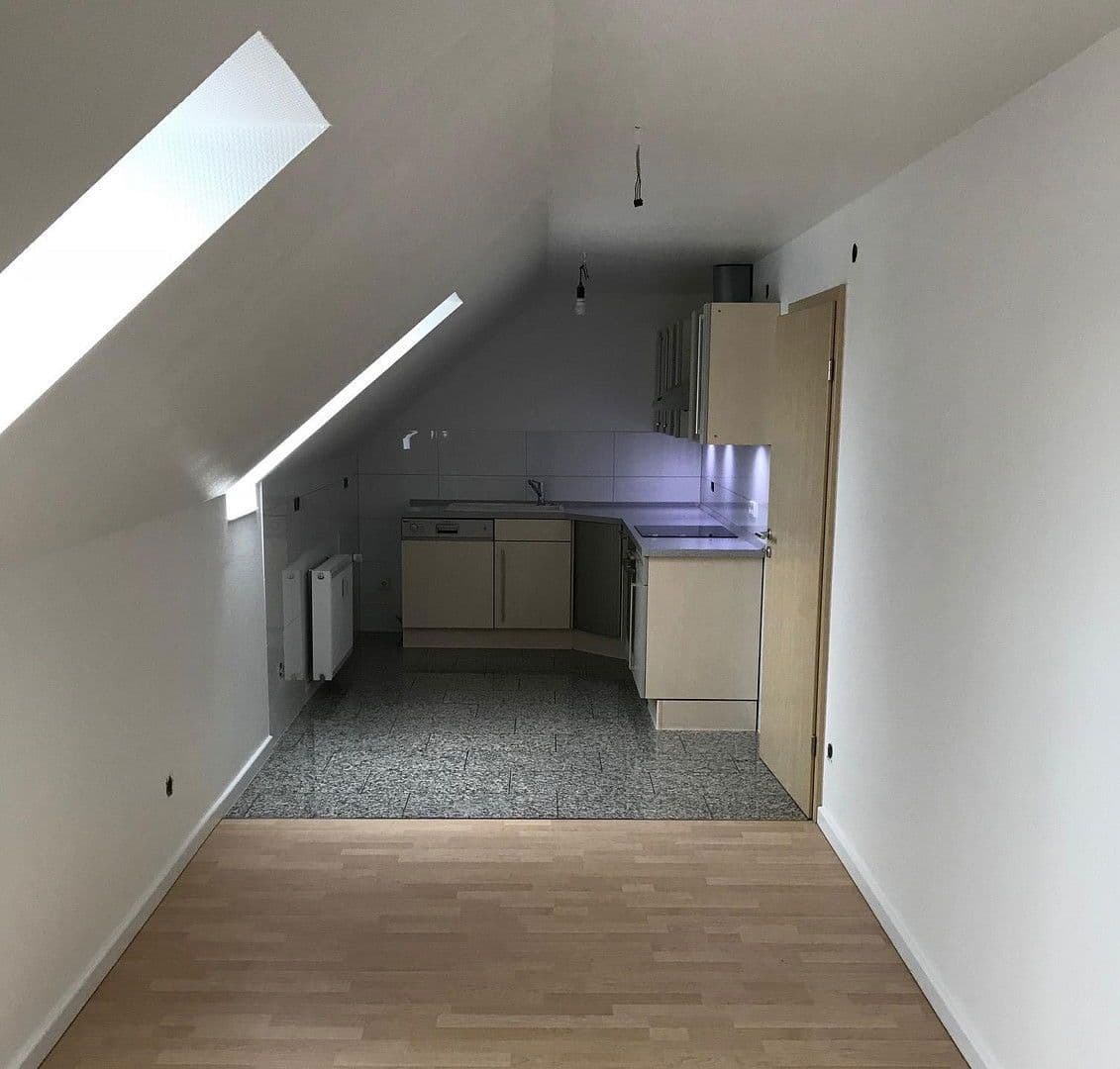 Pronájem bytu 2+kk 80 m², Rödermark, Hessen Pronájem bytu 2+kk 80 m², Rödermark, Hessen