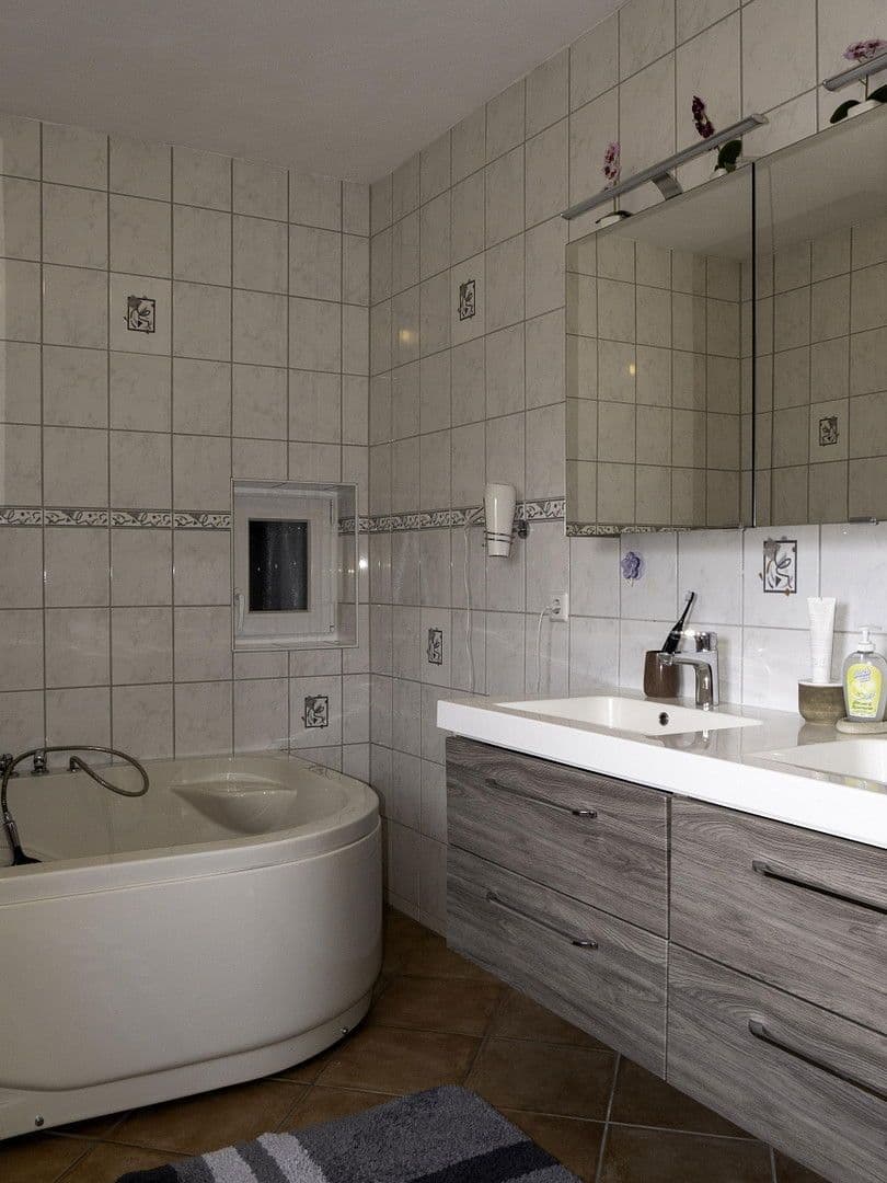 Prodej domu 253 m², pozemek 820 m², Langenargen, Bádensko-Württembersko Prodej domu 253 m², pozemek 820 m², Langenargen, Bádensko-Württembersko