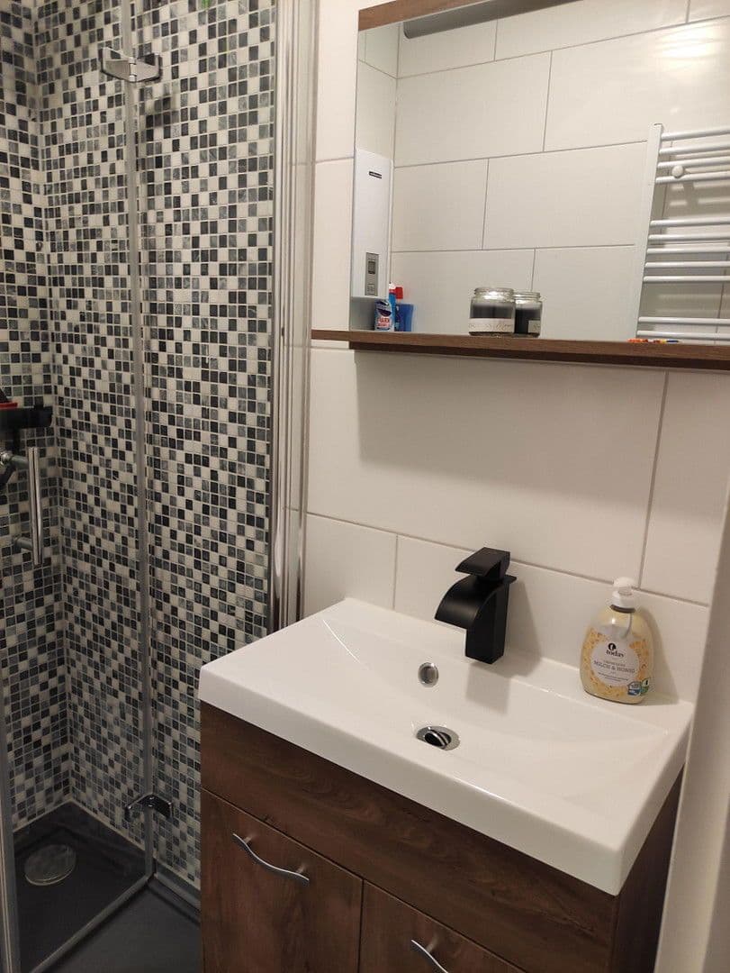 Prodej bytu 1+1 38 m², Bernkastel-Kues, Porýní-Falc Prodej bytu 1+1 38 m², Bernkastel-Kues, Porýní-Falc