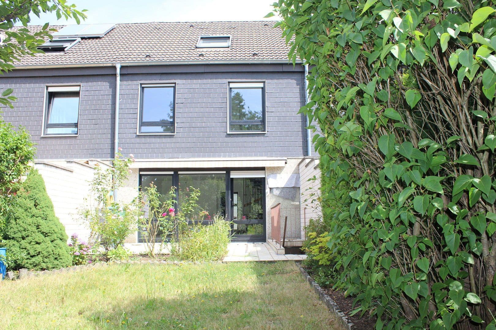 Prodej domu 132 m², pozemek 222 m², Keplerstr., Sankt Augustin, Severní Porýní-Vestfálsko Prodej domu 132 m², pozemek 222 m², Keplerstr., Sankt Augustin, Severní Porýní-Vestfálsko