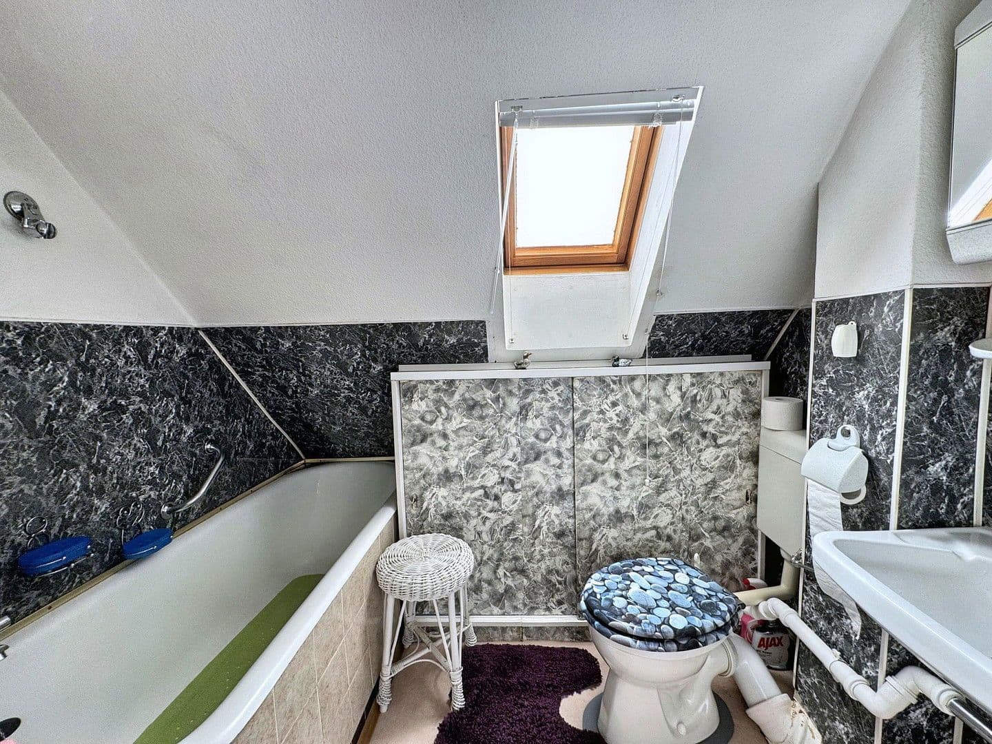 Prodej domu 202 m², pozemek 458 m², Kassel, Hessen Prodej domu 202 m², pozemek 458 m², Kassel, Hessen