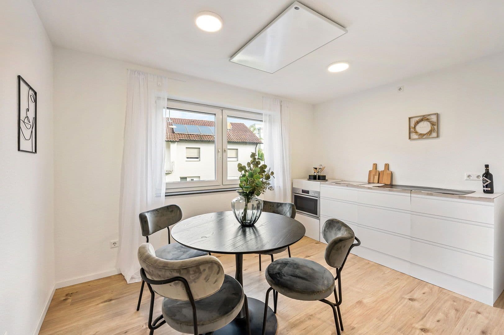 Pronájem bytu 4+1 78 m², Breslauer Straße 1, Bad Wimpfen, Bádensko-Württembersko Pronájem bytu 4+1 78 m², Breslauer Straße 1, Bad Wimpfen, Bádensko-Württembersko