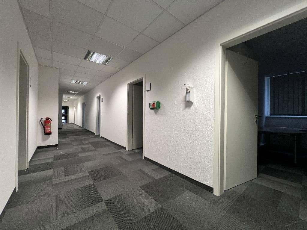 Prodej kanceláře 3.841 m², Grenzstraße 28, Halle, Sasko-Anhaltsko Prodej kanceláře 3.841 m², Grenzstraße 28, Halle, Sasko-Anhaltsko