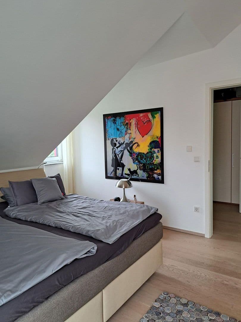 Prodej bytu 4+1 109 m², Neukronenberger Str. 59, Leverkusen, Severní Porýní-Vestfálsko Prodej bytu 4+1 109 m², Neukronenberger Str. 59, Leverkusen, Severní Porýní-Vestfálsko