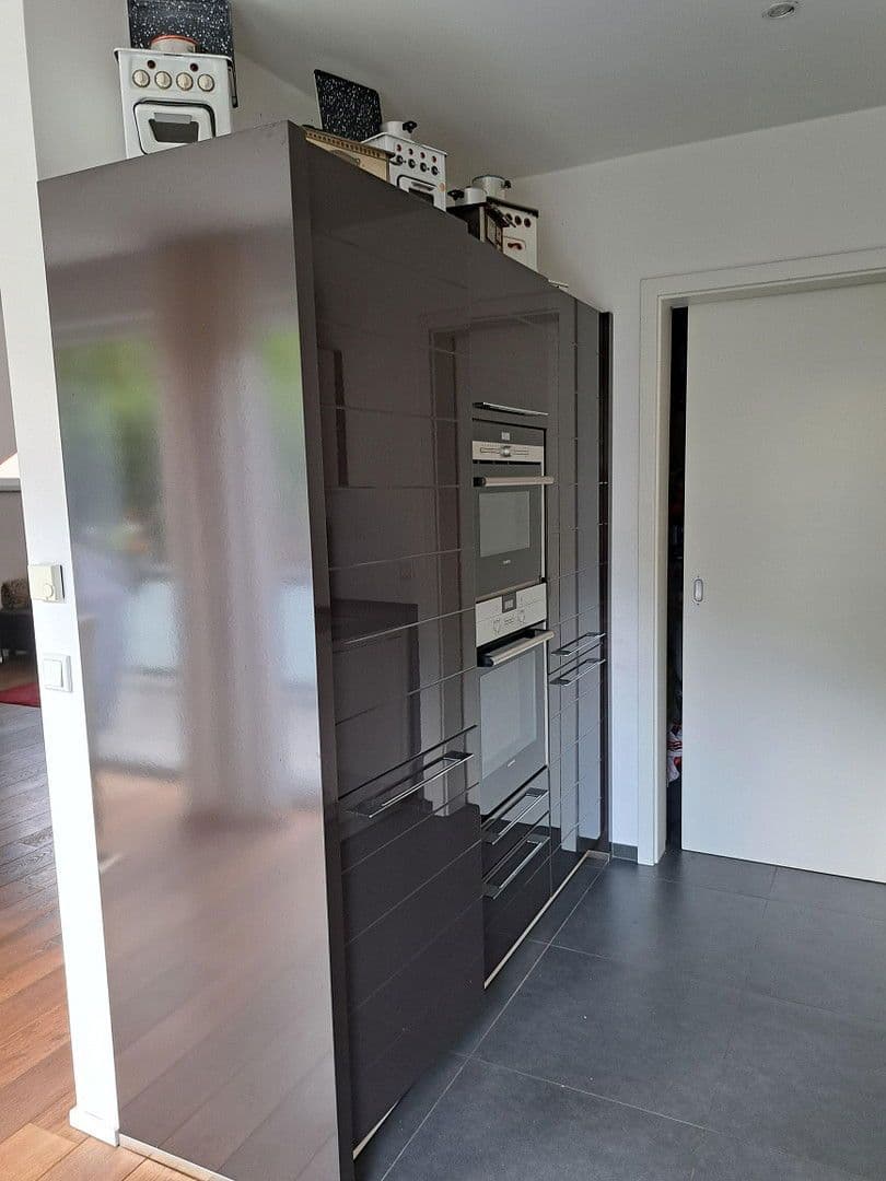 Prodej bytu 4+1 109 m², Neukronenberger Str. 59, Leverkusen, Severní Porýní-Vestfálsko Prodej bytu 4+1 109 m², Neukronenberger Str. 59, Leverkusen, Severní Porýní-Vestfálsko