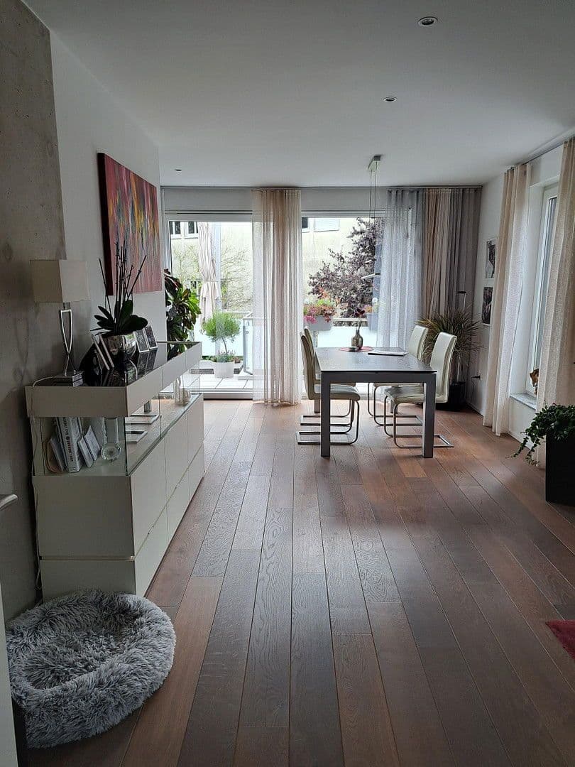 Prodej bytu 4+1 109 m², Neukronenberger Str. 59, Leverkusen, Severní Porýní-Vestfálsko Prodej bytu 4+1 109 m², Neukronenberger Str. 59, Leverkusen, Severní Porýní-Vestfálsko