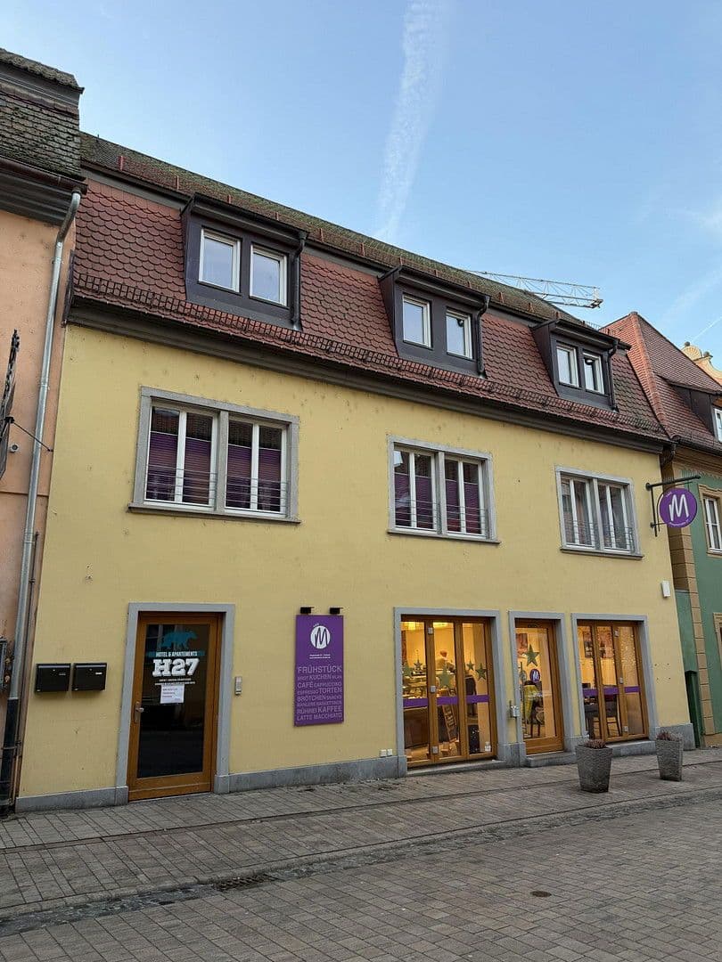 Pronájem bytu 2+1 69 m², Hauptstraße 27, Volkach, Bavorsko Pronájem bytu 2+1 69 m², Hauptstraße 27, Volkach, Bavorsko