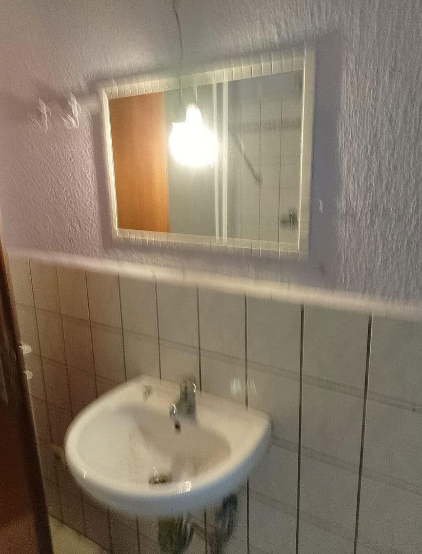 Pronájem bytu 2+1 48 m², Schwarzbach 134, Wuppertal, Severní Porýní-Vestfálsko Pronájem bytu 2+1 48 m², Schwarzbach 134, Wuppertal, Severní Porýní-Vestfálsko