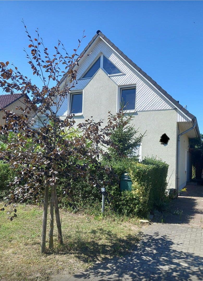 Prodej domu 136 m², pozemek 600 m², Nauen, Braniborsko Prodej domu 136 m², pozemek 600 m², Nauen, Braniborsko