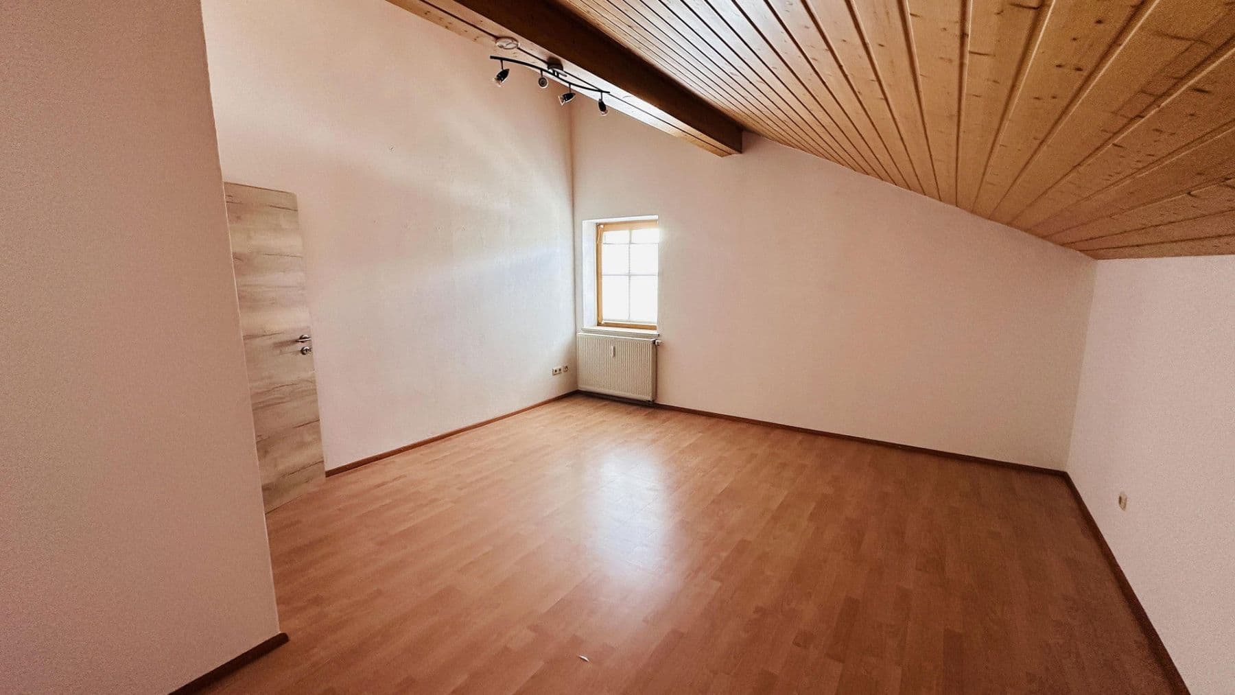 Prodej domu 240 m², pozemek 596 m², Windberg, Bavorsko Prodej domu 240 m², pozemek 596 m², Windberg, Bavorsko
