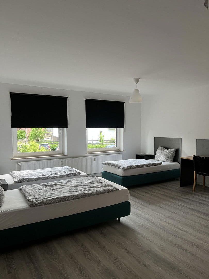 Prodej domu 485 m², pozemek 946 m², Steinhauerstr. 72, Springe, Dolní Sasko Prodej domu 485 m², pozemek 946 m², Steinhauerstr. 72, Springe, Dolní Sasko