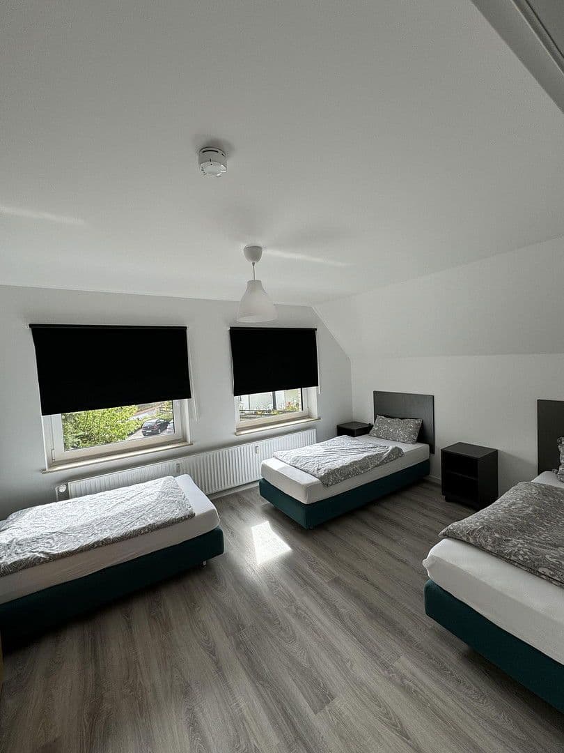 Prodej domu 485 m², pozemek 946 m², Steinhauerstr. 72, Springe, Dolní Sasko Prodej domu 485 m², pozemek 946 m², Steinhauerstr. 72, Springe, Dolní Sasko