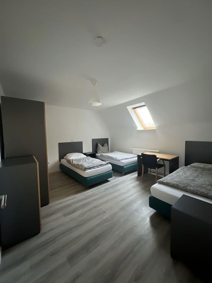 Prodej domu 485 m², pozemek 946 m², Steinhauerstr. 72, Springe, Dolní Sasko Prodej domu 485 m², pozemek 946 m², Steinhauerstr. 72, Springe, Dolní Sasko