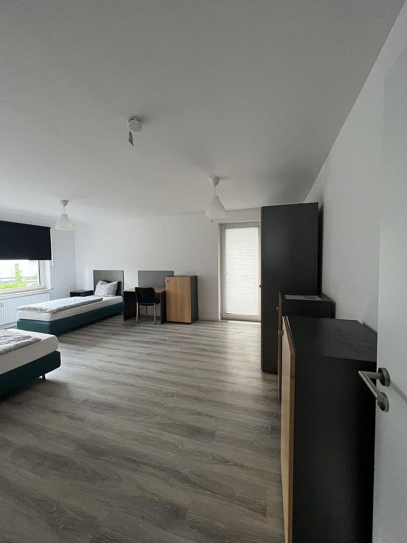 Prodej domu 485 m², pozemek 946 m², Steinhauerstr. 72, Springe, Dolní Sasko Prodej domu 485 m², pozemek 946 m², Steinhauerstr. 72, Springe, Dolní Sasko