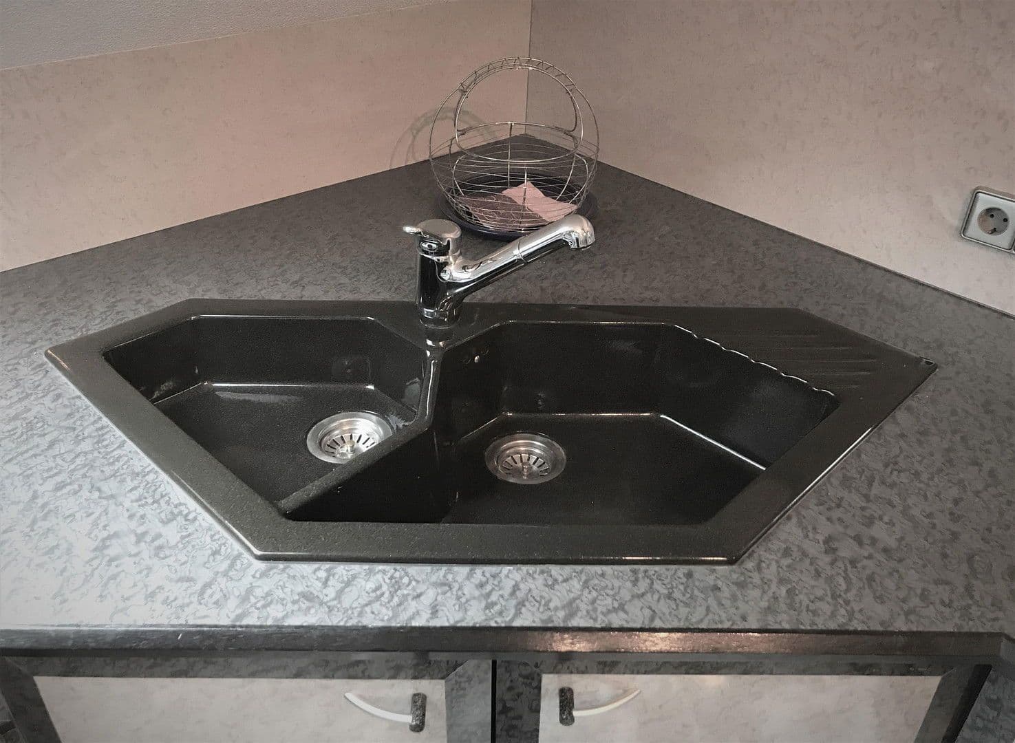 Pronájem bytu 2+kk 55 m², Kusterdingen, Bádensko-Württembersko Pronájem bytu 2+kk 55 m², Kusterdingen, Bádensko-Württembersko