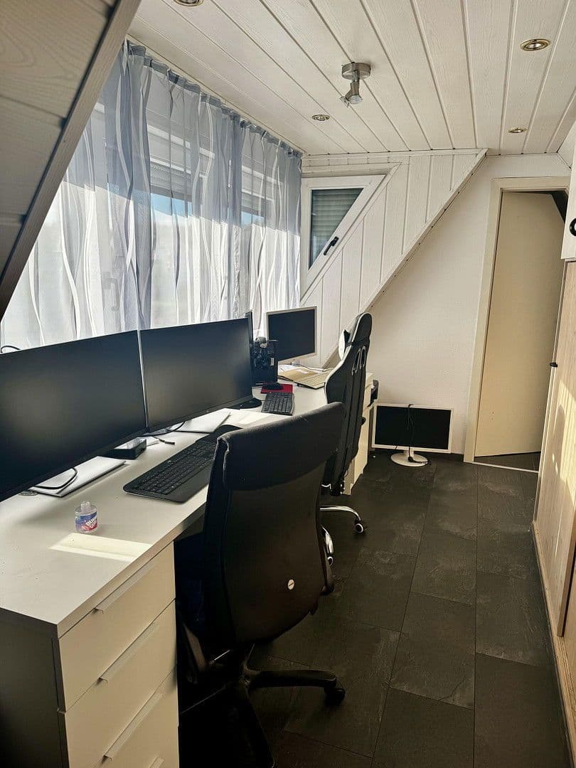 Prodej bytu 4+1 90 m², Walzbachtal, Bádensko-Württembersko Prodej bytu 4+1 90 m², Walzbachtal, Bádensko-Württembersko