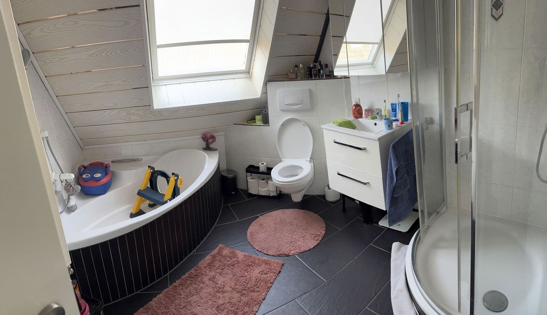 Prodej bytu 4+1 90 m², Walzbachtal, Bádensko-Württembersko Prodej bytu 4+1 90 m², Walzbachtal, Bádensko-Württembersko