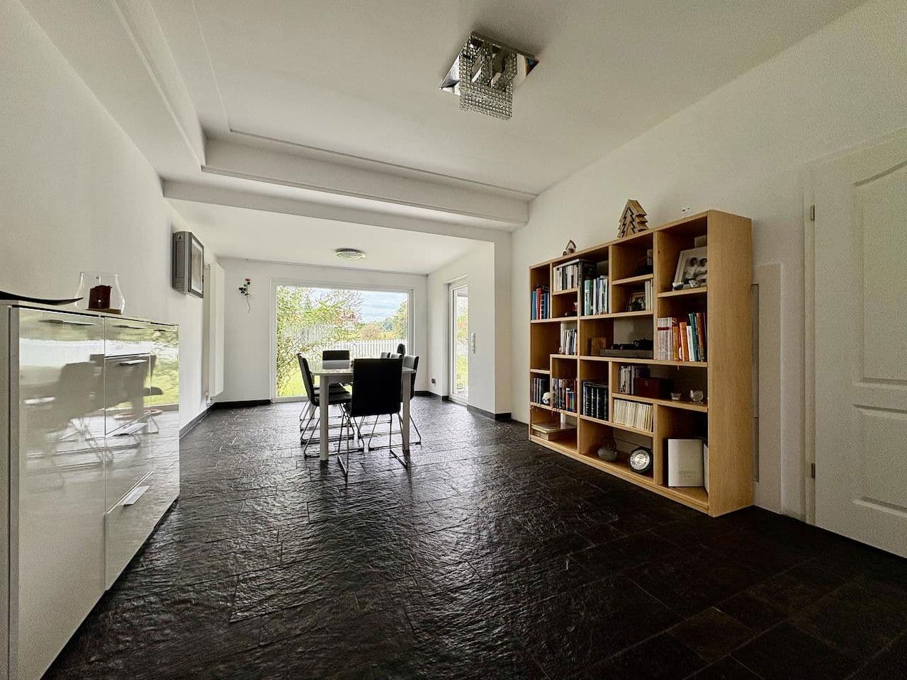 Prodej domu 203 m², pozemek 540 m², Markgröningen, Bádensko-Württembersko Prodej domu 203 m², pozemek 540 m², Markgröningen, Bádensko-Württembersko