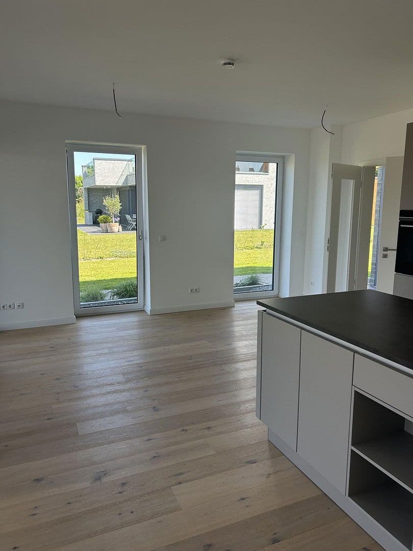 Prodej domu 149 m², pozemek 674 m², Schlehenweg 13a, Kappeln, Šlesvicko-Holštýnsko Prodej domu 149 m², pozemek 674 m², Schlehenweg 13a, Kappeln, Šlesvicko-Holštýnsko