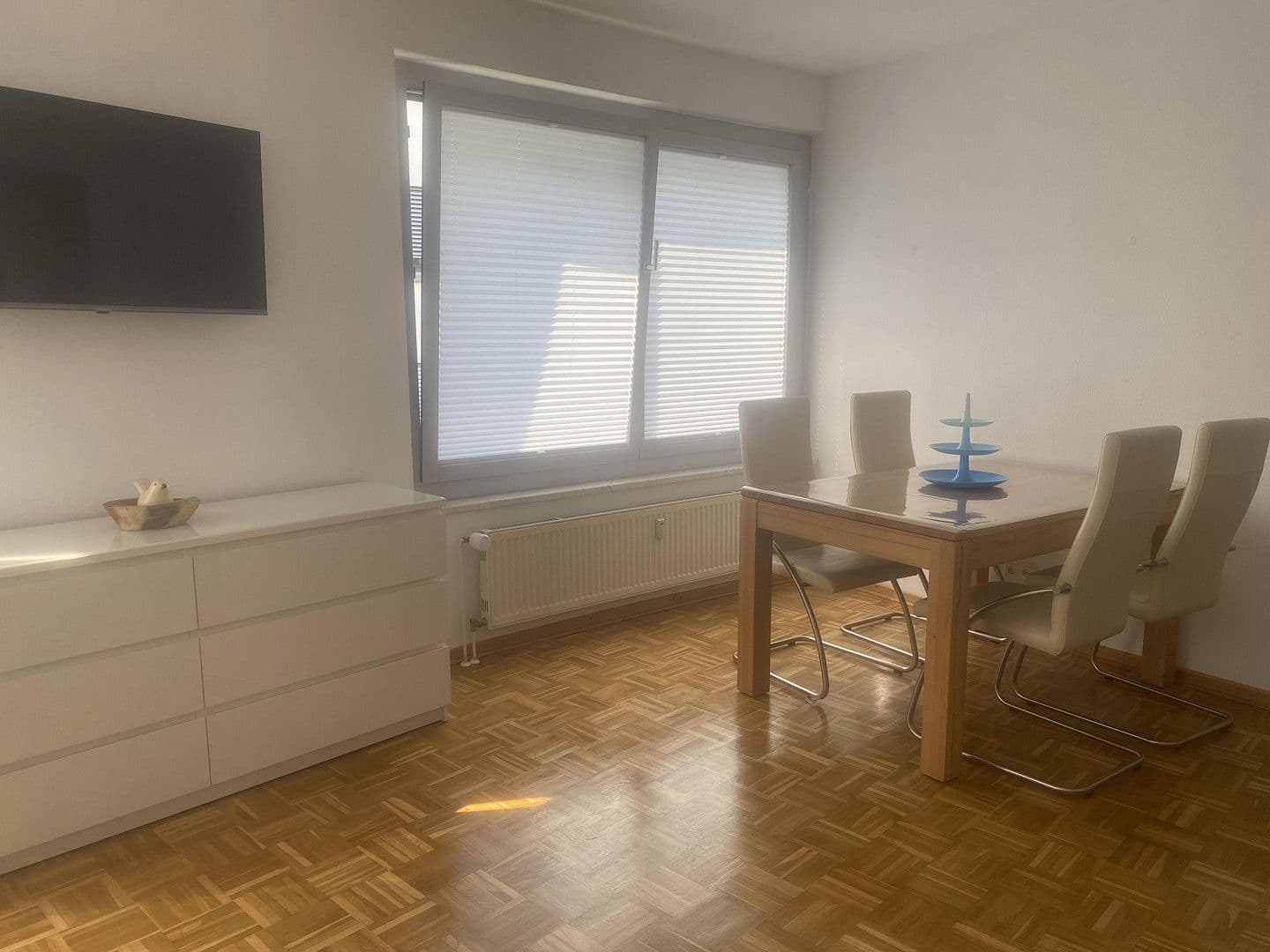 Pronájem bytu 2+kk 54 m², Pfarrer-Perabo-Platz 6, Frankfurt, Hessen Pronájem bytu 2+kk 54 m², Pfarrer-Perabo-Platz 6, Frankfurt, Hessen