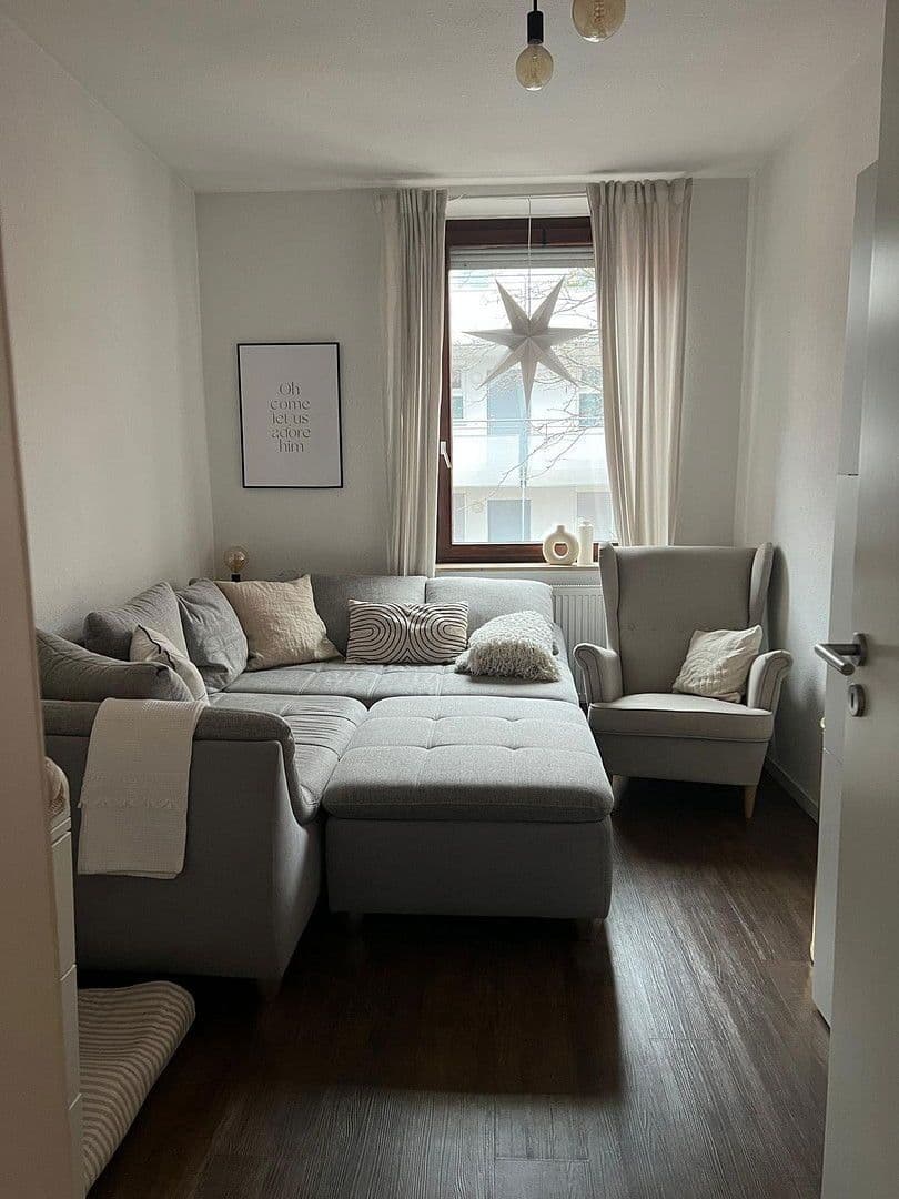 Pronájem bytu 2+kk 65 m², Ludwig-Pfau Str. 42, Heilbronn, Bádensko-Württembersko Pronájem bytu 2+kk 65 m², Ludwig-Pfau Str. 42, Heilbronn, Bádensko-Württembersko