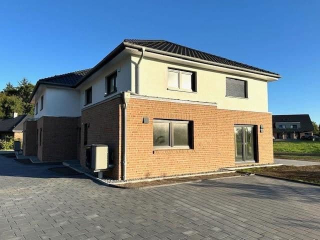 Prodej domu 133 m², pozemek 460 m², Wischhof 9 a, Düdenbüttel, Dolní Sasko Prodej domu 133 m², pozemek 460 m², Wischhof 9 a, Düdenbüttel, Dolní Sasko