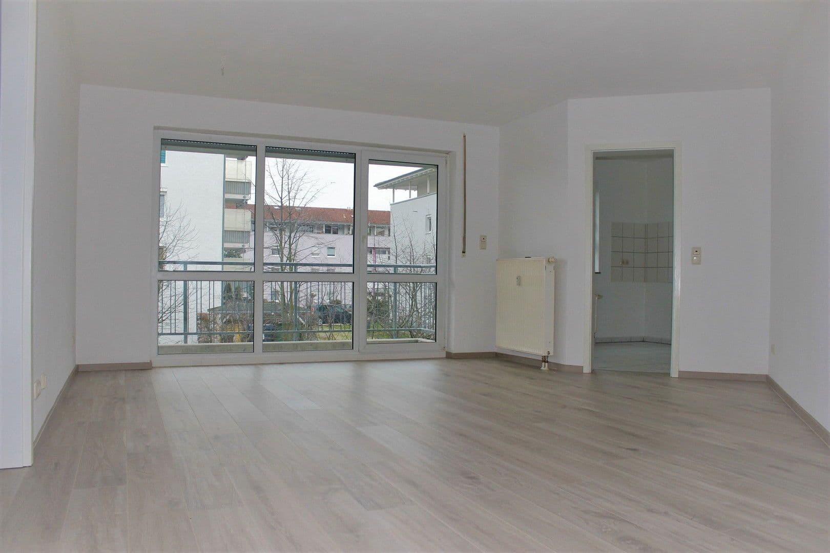 Pronájem bytu 2+1 64 m², An der Windmühle 77, Leipzig, Sasko Pronájem bytu 2+1 64 m², An der Windmühle 77, Leipzig, Sasko