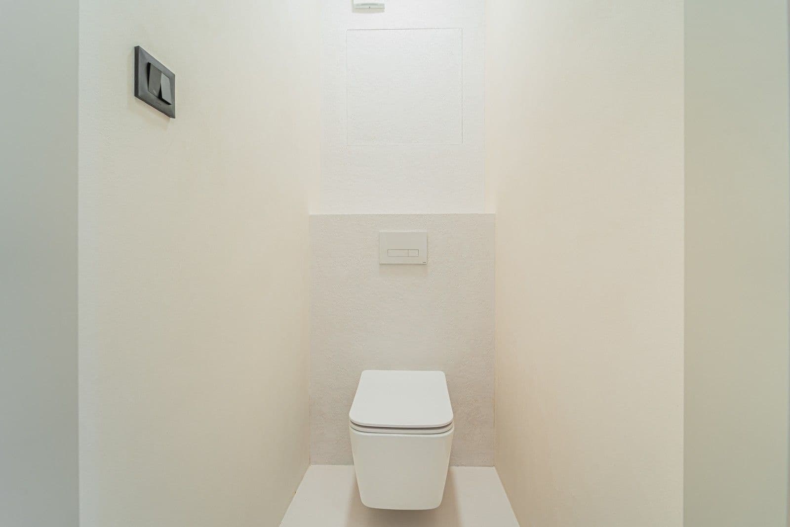 Pronájem bytu 2+kk 44 m², Berlínská, Praha, Praha Pronájem bytu 2+kk 44 m², Berlínská, Praha, Praha