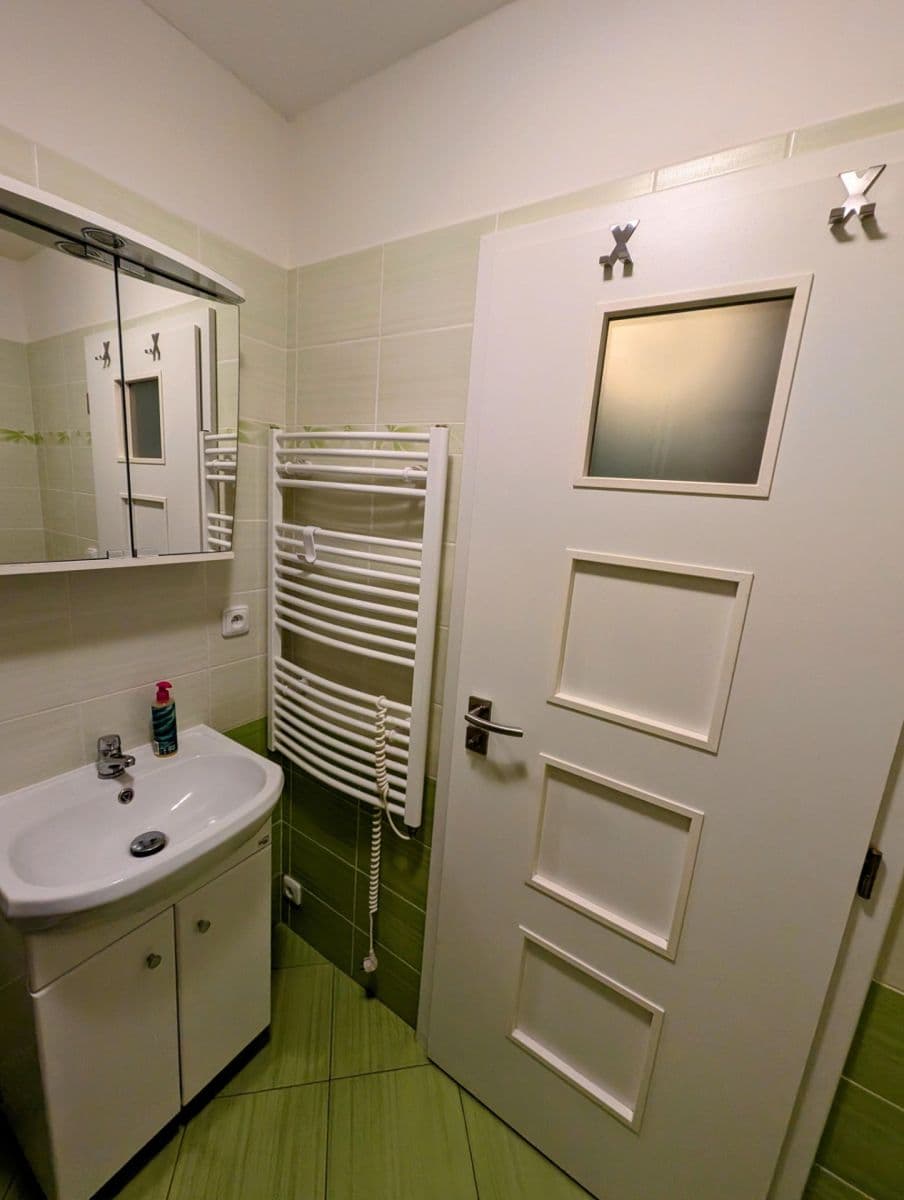 Pronájem bytu 2+kk 43 m², Sezemínská, Praha, Praha Pronájem bytu 2+kk 43 m², Sezemínská, Praha, Praha