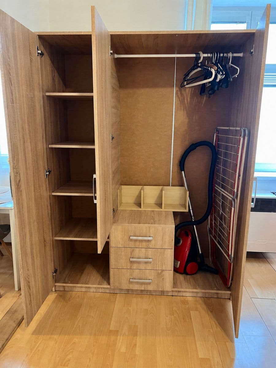Pronájem bytu 37 m², U Parního mlýna, Praha, Praha Pronájem bytu 37 m², U Parního mlýna, Praha, Praha