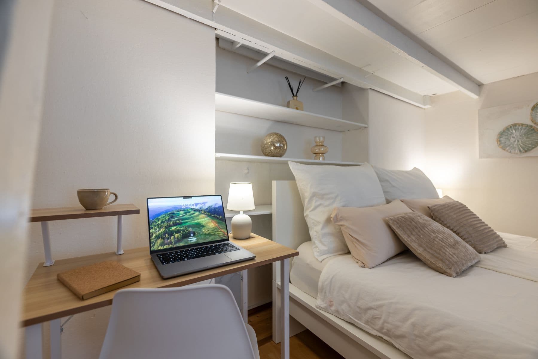 Pronájem bytu 37 m², U Parního mlýna, Praha, Praha Pronájem bytu 37 m², U Parního mlýna, Praha, Praha