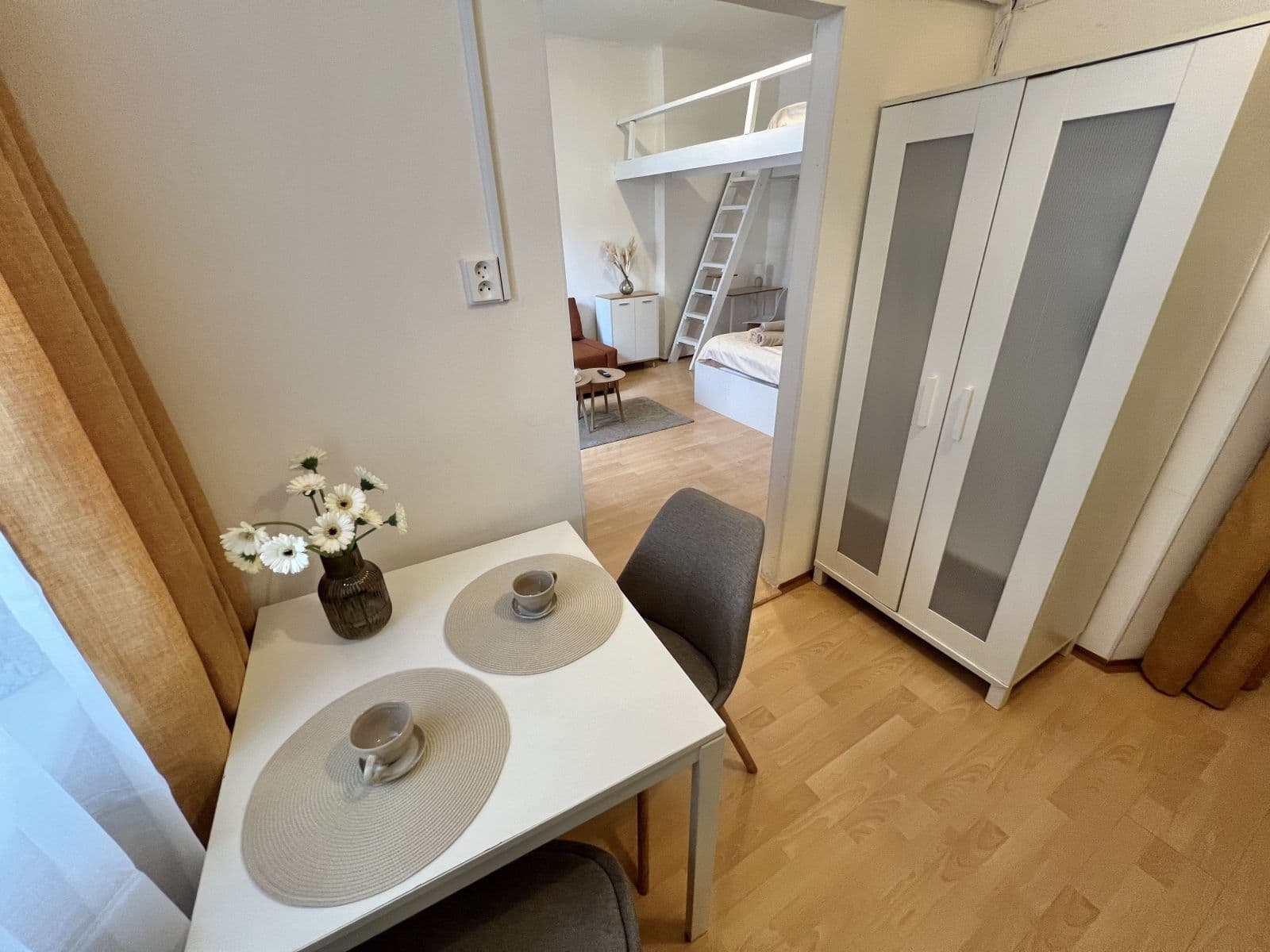 Pronájem bytu 37 m², U Parního mlýna, Praha, Praha Pronájem bytu 37 m², U Parního mlýna, Praha, Praha