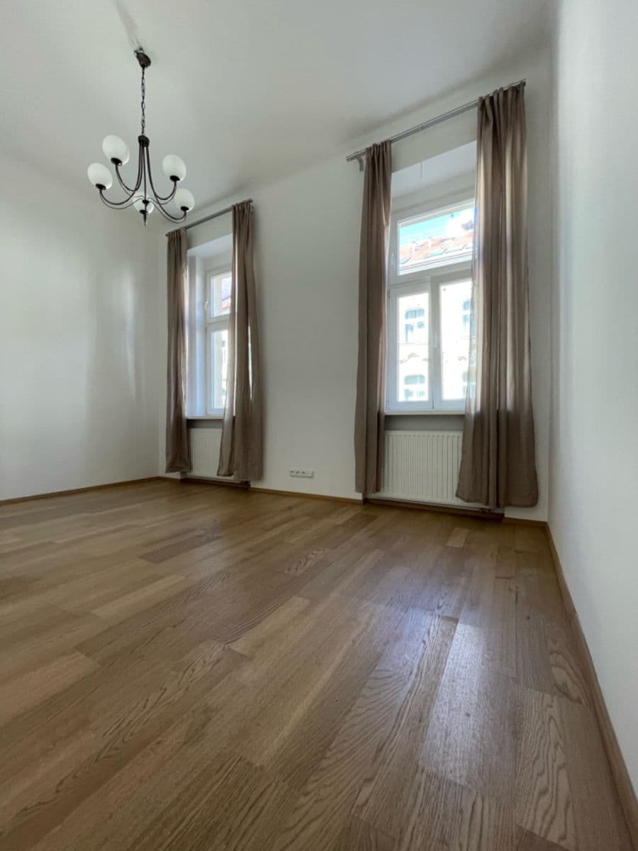 Pronájem bytu 2+kk 53 m², Letohradská, Praha, Praha Pronájem bytu 2+kk 53 m², Letohradská, Praha, Praha