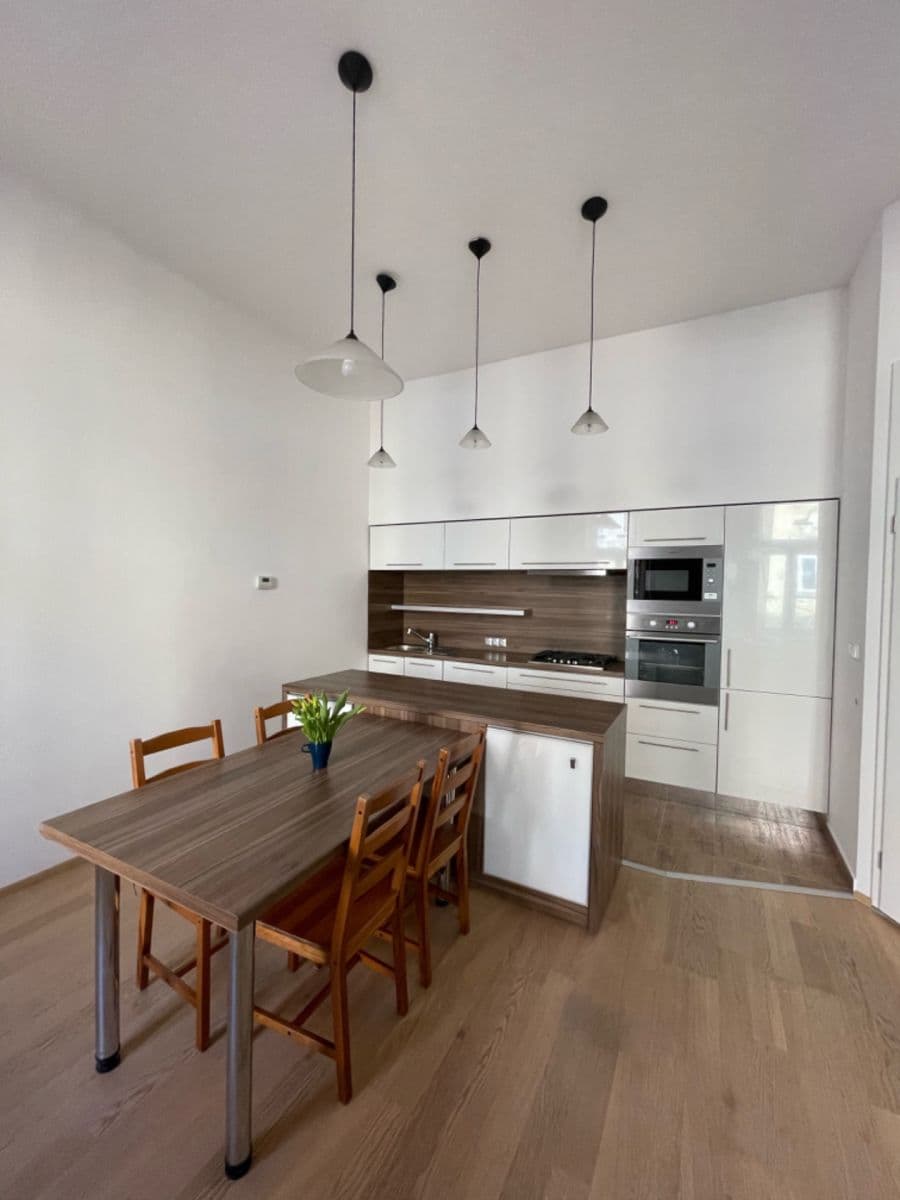 Pronájem bytu 2+kk 53 m², Letohradská, Praha, Praha Pronájem bytu 2+kk 53 m², Letohradská, Praha, Praha