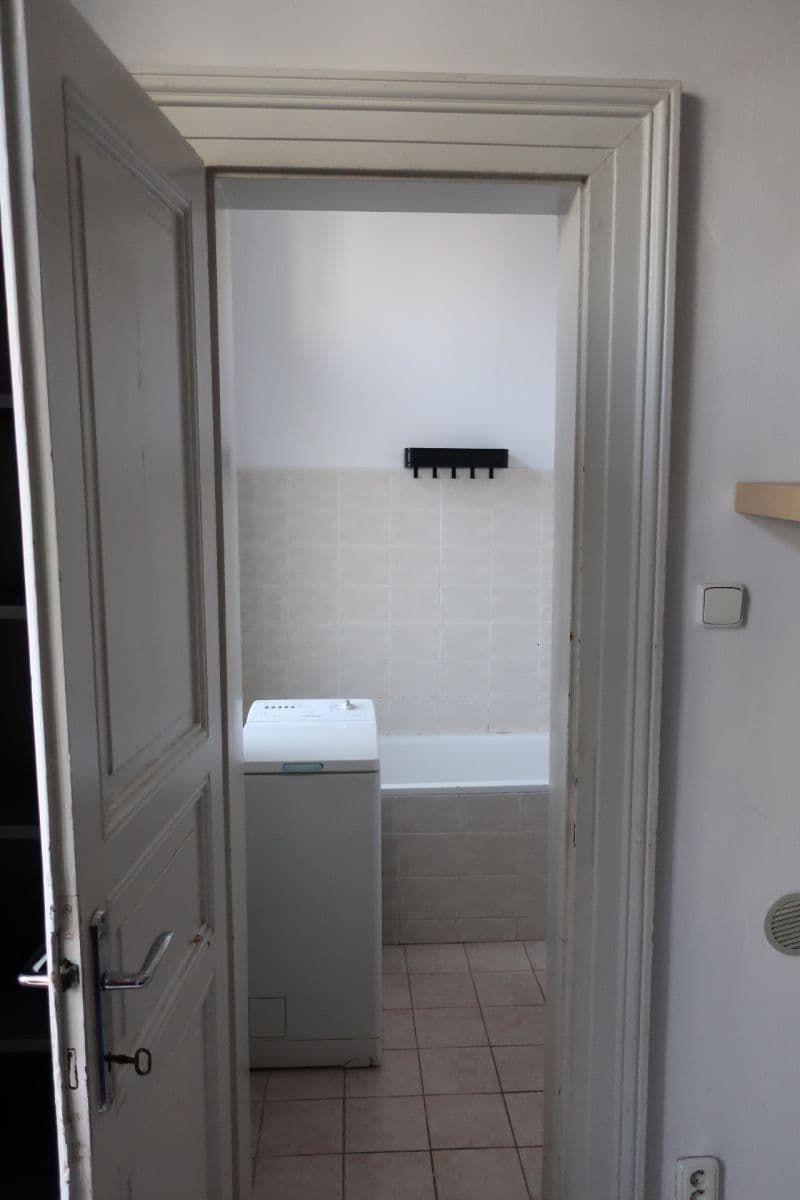 Pronájem bytu Garsoniéra 16 m², Široká, Praha, Praha Pronájem bytu Garsoniéra 16 m², Široká, Praha, Praha