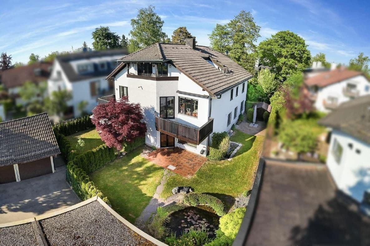 Pronájem bytu 3+1 126 m², München, Bavorsko Pronájem bytu 3+1 126 m², München, Bavorsko