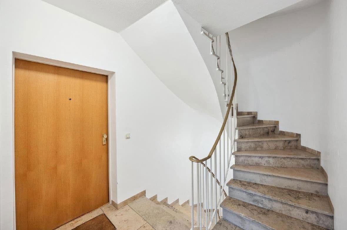 Pronájem bytu 3+1 126 m², München, Bavorsko Pronájem bytu 3+1 126 m², München, Bavorsko