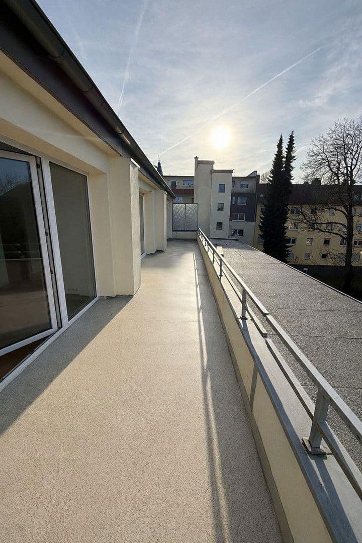 Pronájem bytu 3+1 106 m², Langerfelder Straße 119, Wuppertal, Severní Porýní-Vestfálsko Pronájem bytu 3+1 106 m², Langerfelder Straße 119, Wuppertal, Severní Porýní-Vestfálsko