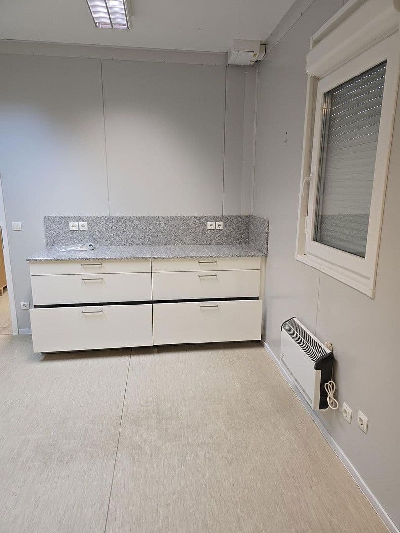 Prodej kanceláře 135 m², Michelau in Oberfranken, Bavorsko Prodej kanceláře 135 m², Michelau in Oberfranken, Bavorsko